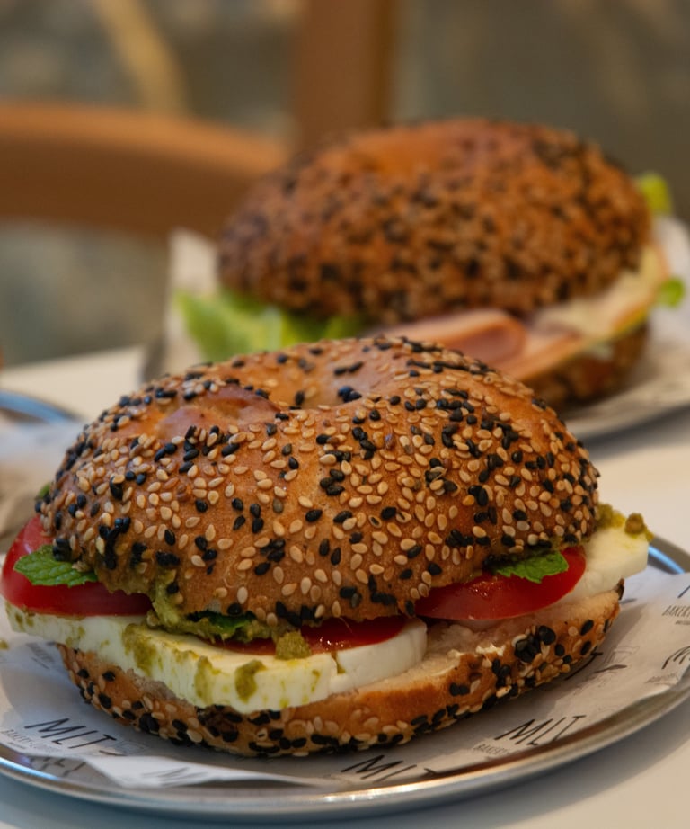 Halloumi Bagel Amsterdam Gulluri