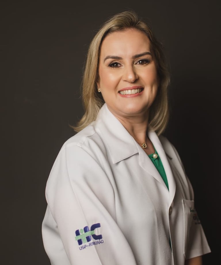 Dra. Luciana Parreiras - Nutricionista