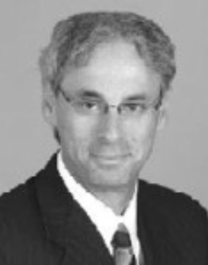 Ron Oliner didn't age well