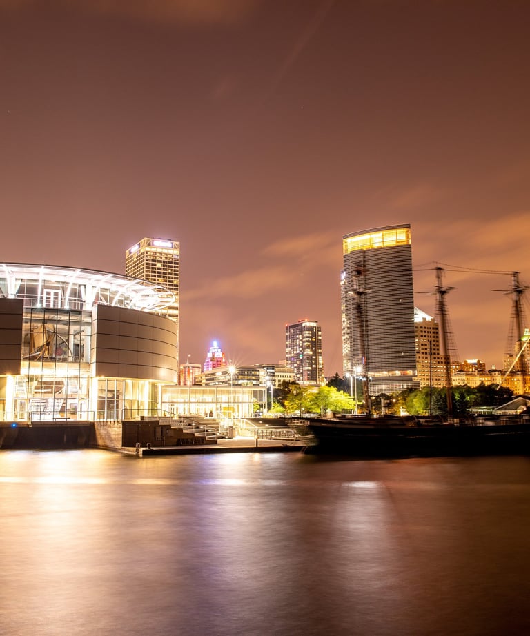 Milwaukee city lights