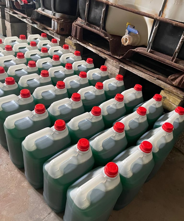 Jabon líquido para ropa por mayor en bidones de 5 litros