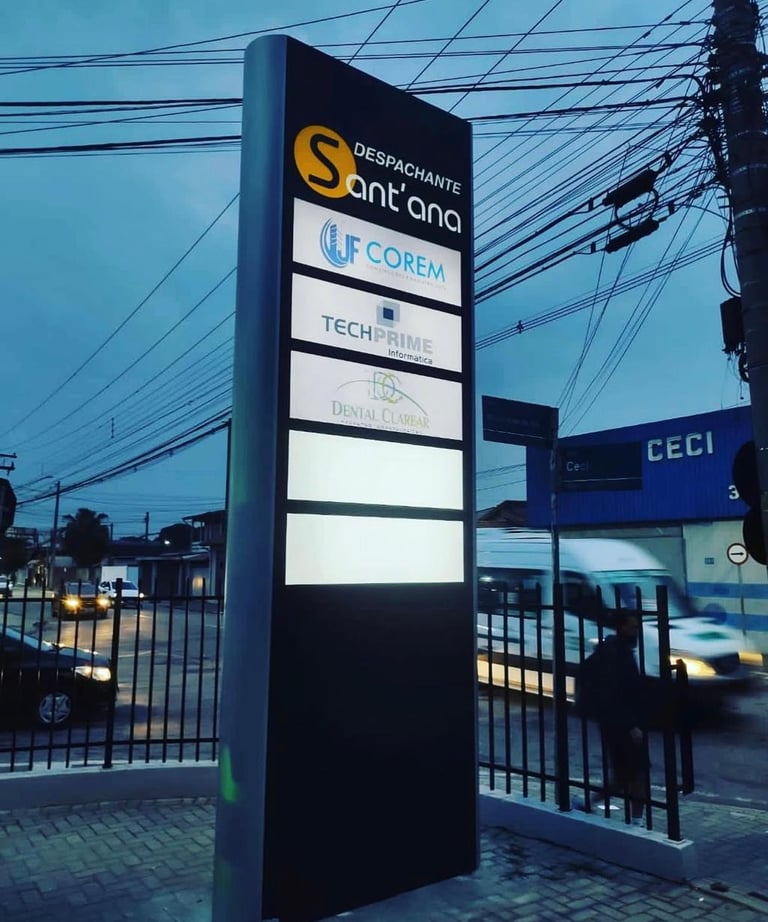 Comunicação visual aplicada em fachada comercial em Jacareí