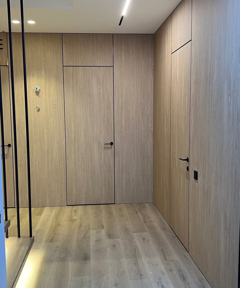 Drzwi ukryte z panele scienne