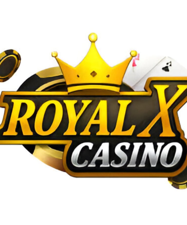 Royal Casino slot machine game showing winning combination and bonus coins