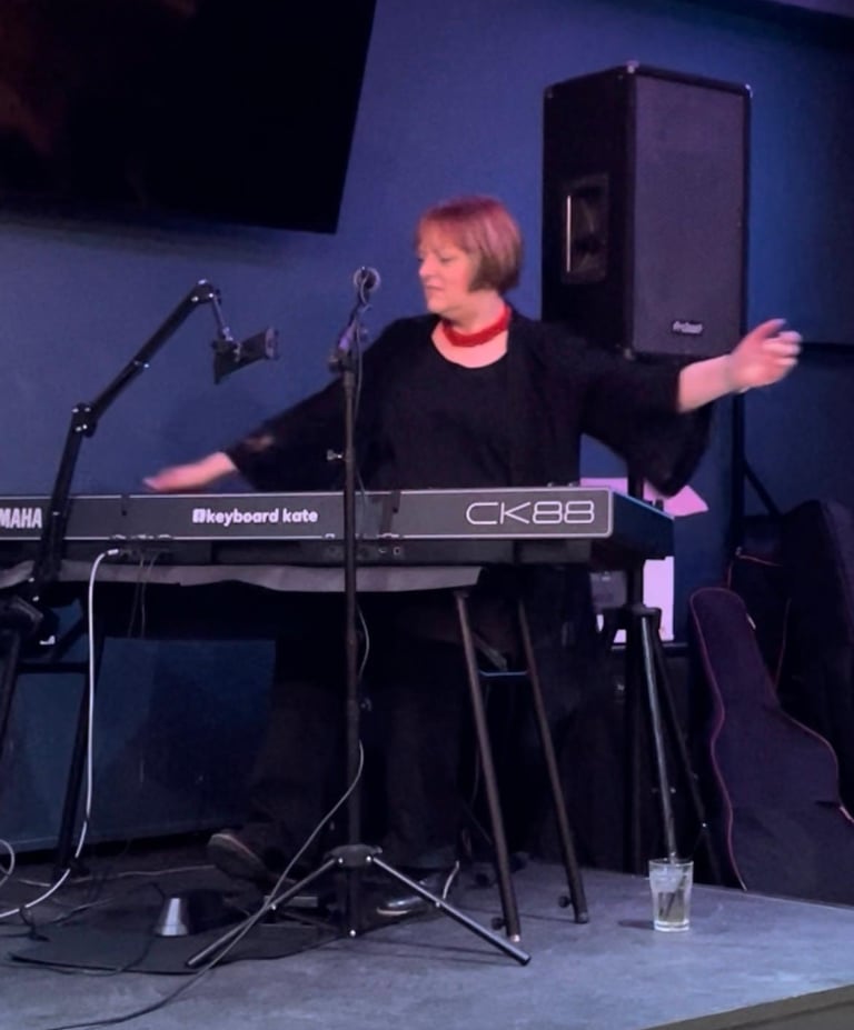 Keyboard Kate, singer song writer, pop rock and piano