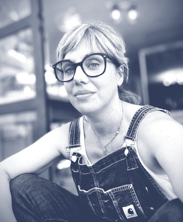 A portrait of Leslie Clerc, ceramist at Atelier Polux in Sète, Occitanie, France