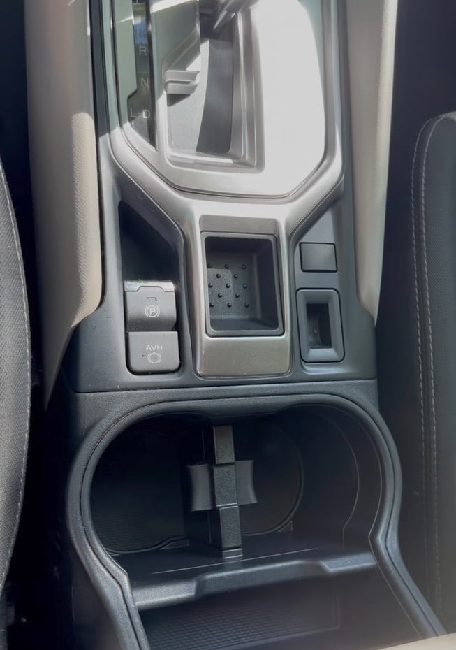 West Orange Detailed Cupholder