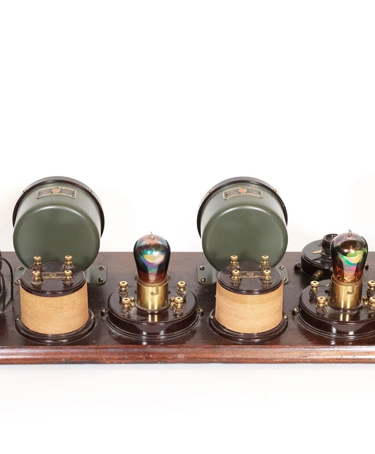 Model-10-4340-Radiodyne-Rear