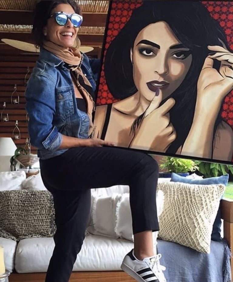 Rosto de uma mulher em estilo Pop-Art. juliana Paes