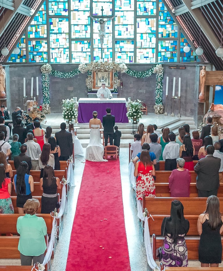 Ceremonia de Boda en iglesia de el Poblado.