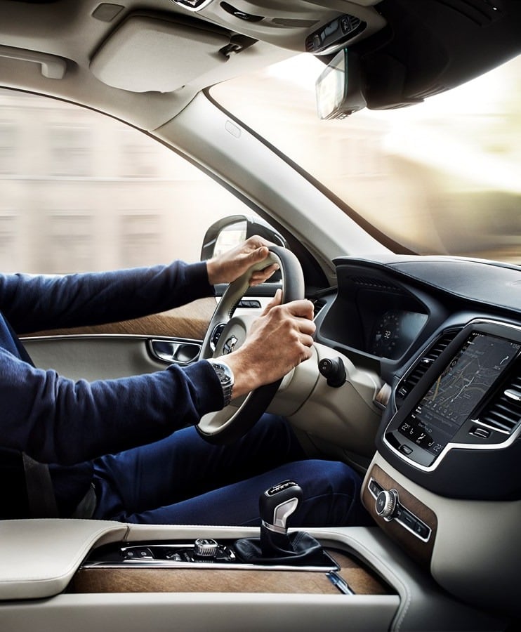 VOLVO XC90
