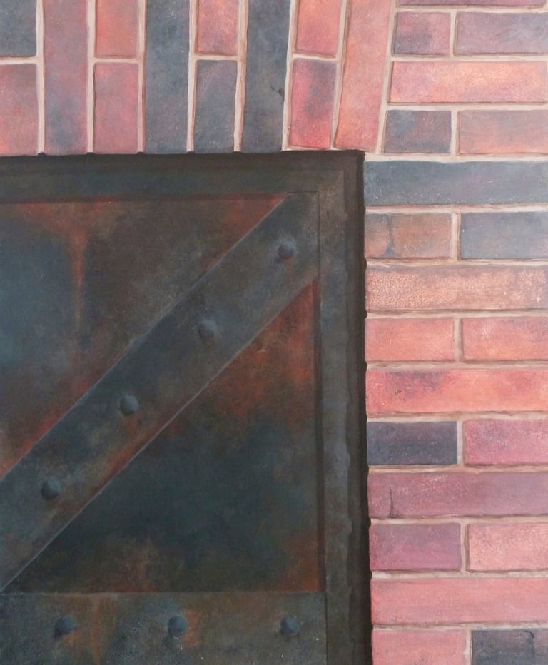 Fausses briques, vieille porte en faux métal rouillé, ce trompe-l'oeil de hangar