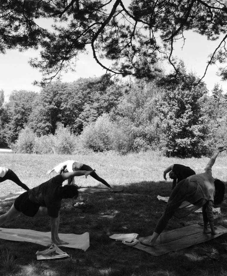 Designed Yoga Circle of Love Münich