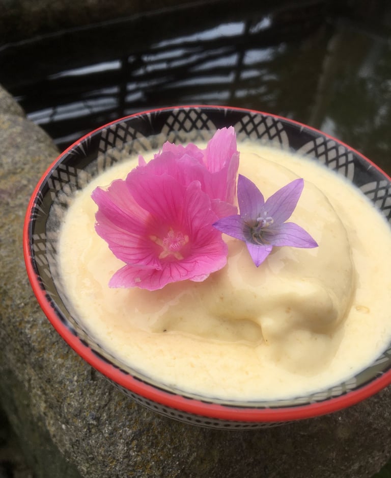 Essbare Blüten bringen Farbe auf deinen Teller