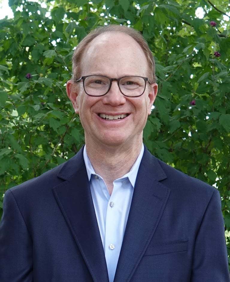 Photo of Michael Rabinowitz in a natural setting