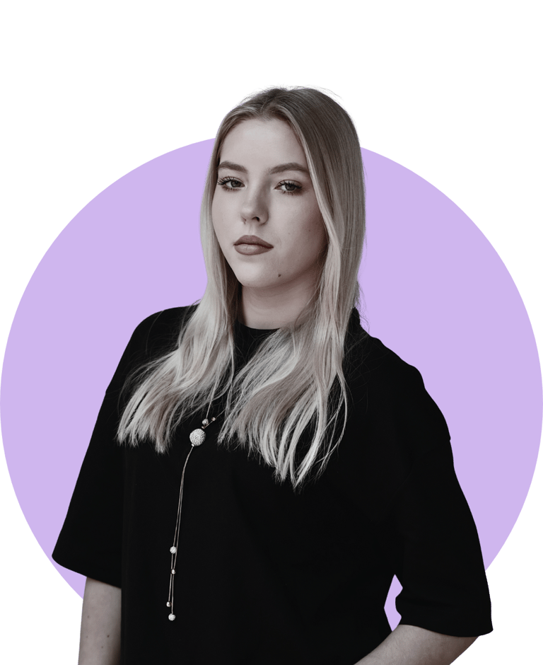 Socialinių tinklų administratorė – Social Media Lady portretas.