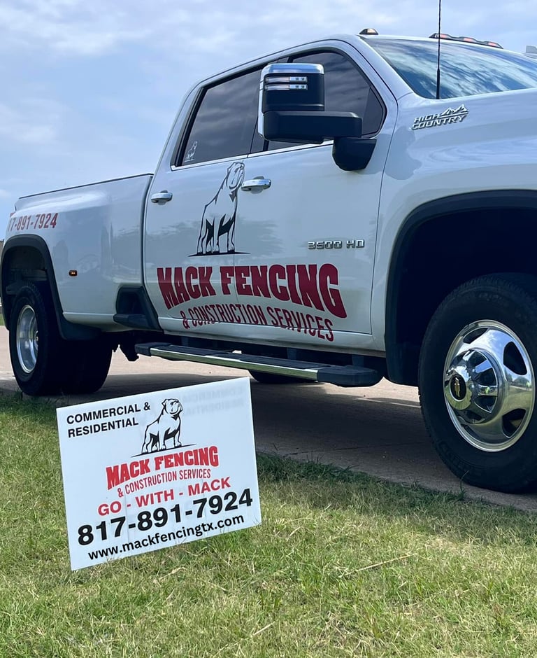 Mack Fencing Truck