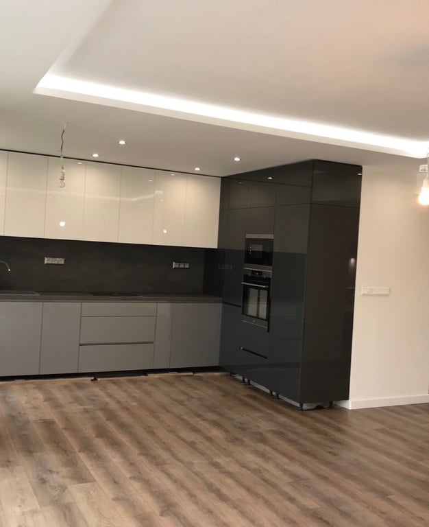 Open plan kitchen flooring and decorating in Lancing Sussex, modern interior renovation