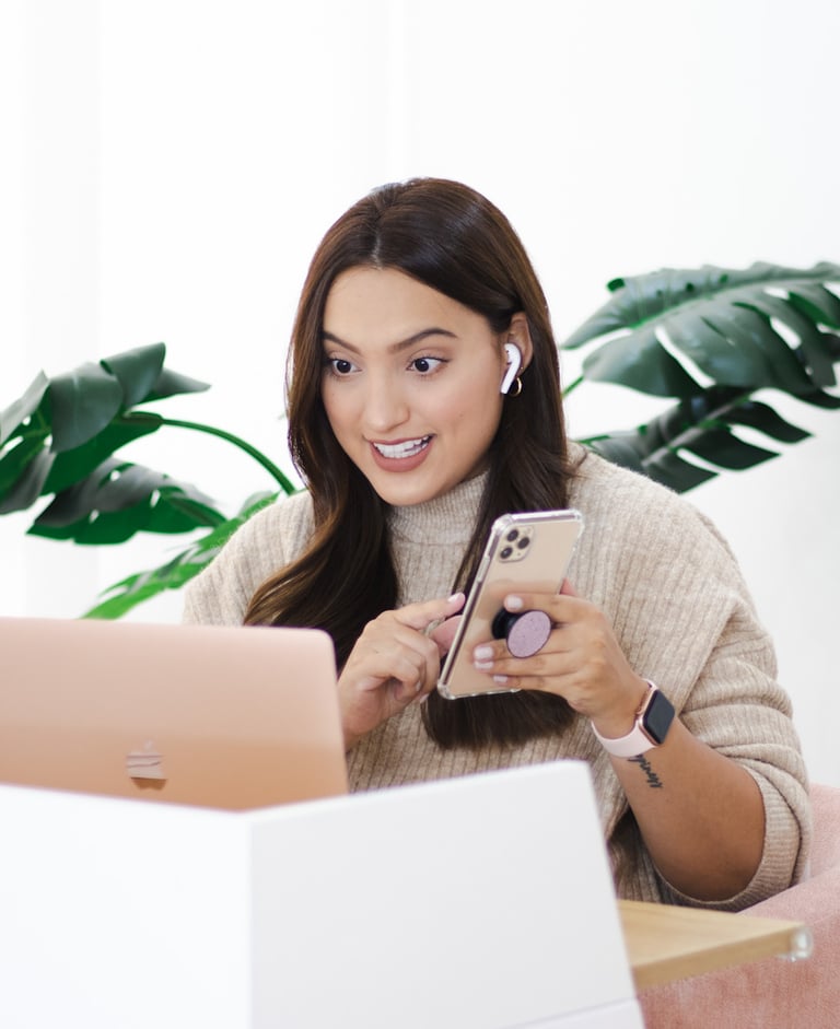 telefon, email, kérdőív