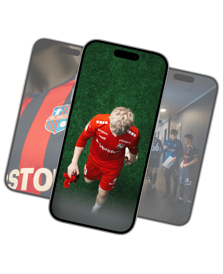 Kolm mobiiltelefoni, mis kuvavad mustal taustal professionaalsete jalgpallurite tipphetki 