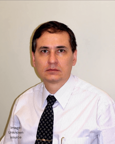 Dr. Cicero Galli Coimbra in tie, neurologist and vitamin D researcher.