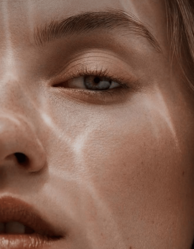 Eyelid surgery (blepharoplasty) explanation image from Macys Plastic Surgery.