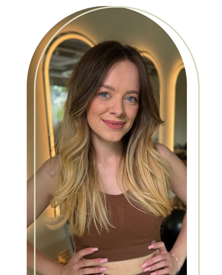 Instruktorka pilatesu na reformerach