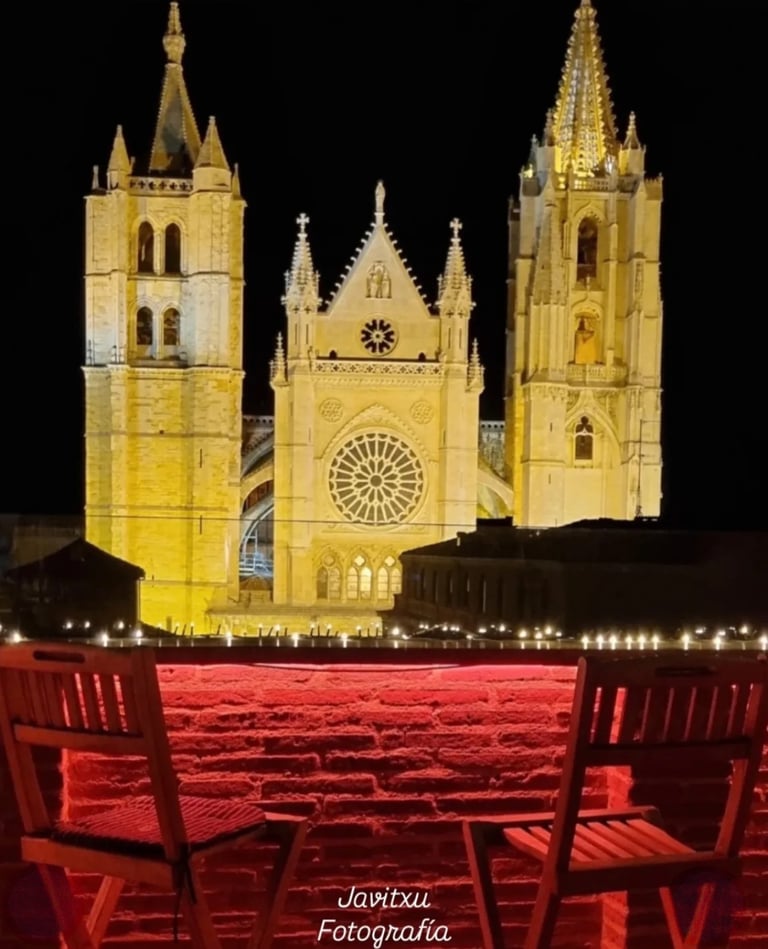 León Iluminada visita nocturna 