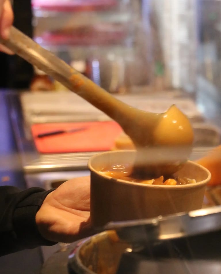 sauce poutine, restaurant poutine, sauce brune, service sauce poutine