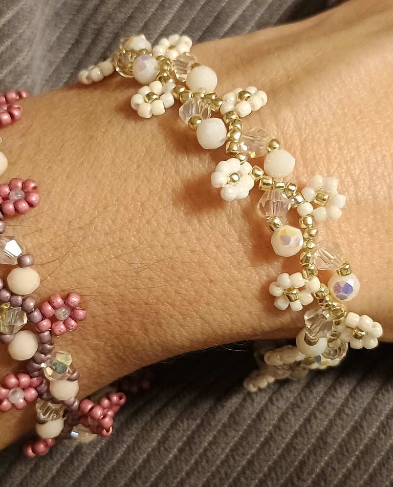 Beaded Bracelets with daisy and crystals in gold and white, suitable for bride or any occasion