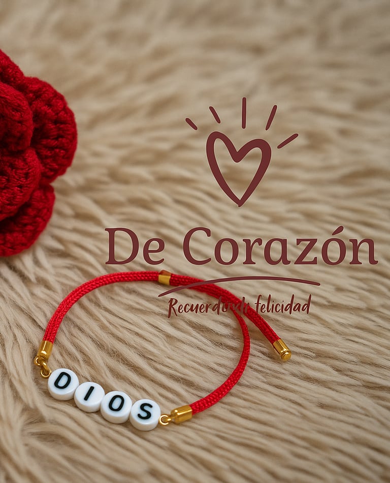 Nuestra pulsera con la palabra DIOS y rosa tejida en crochet es uno de nuestros regalos más signific