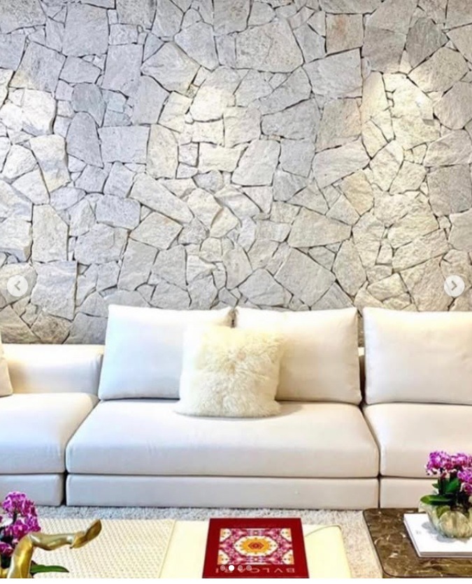 pedra madeira caco branca para parede interna e externa. Rústico elegante alto padrão. pedra linda 