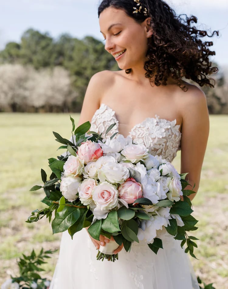 About Us - HappyWedding.pro offers Wedding Video Editing for Filmmakers