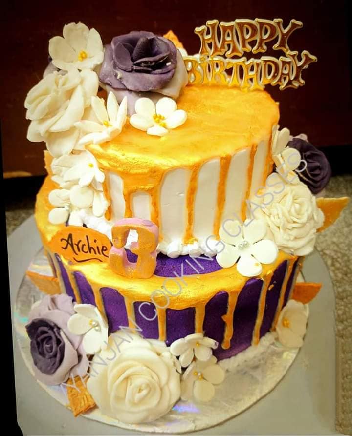 Birtday Cake Vyanjan Bakers Prayagraj