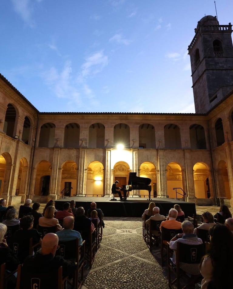 Klavierkonzert Drei Jahrhunderte Geschichte mit Rafael González Paz