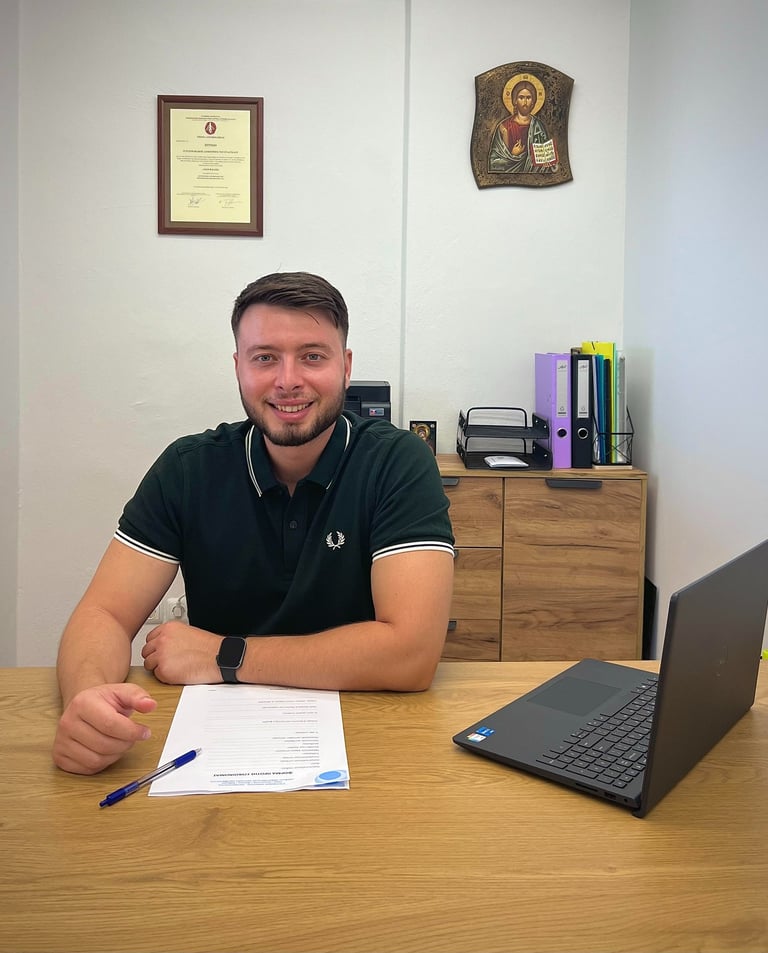 Δημήτρης Σταυρακάκης Θεραπαιδική Χαρά