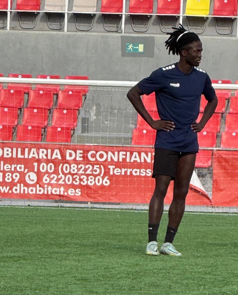 Kris Mac Gallas, jugador de fubol