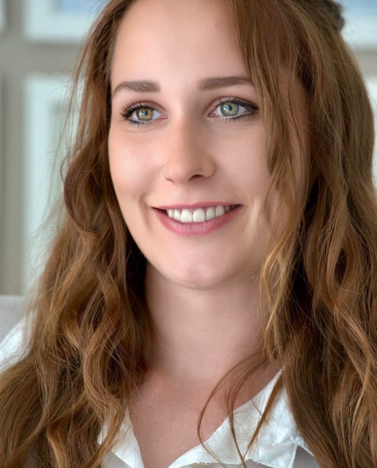 Il sorriso di Miriam con le sue nuove faccette dentali a Gambara