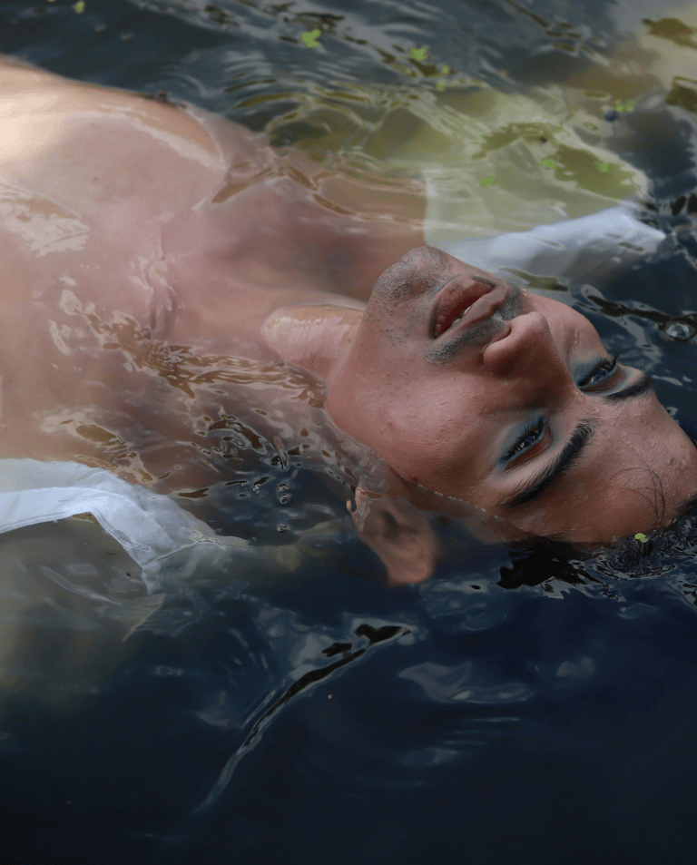 femme détendue, relaxation, méthode Shultz, respiration