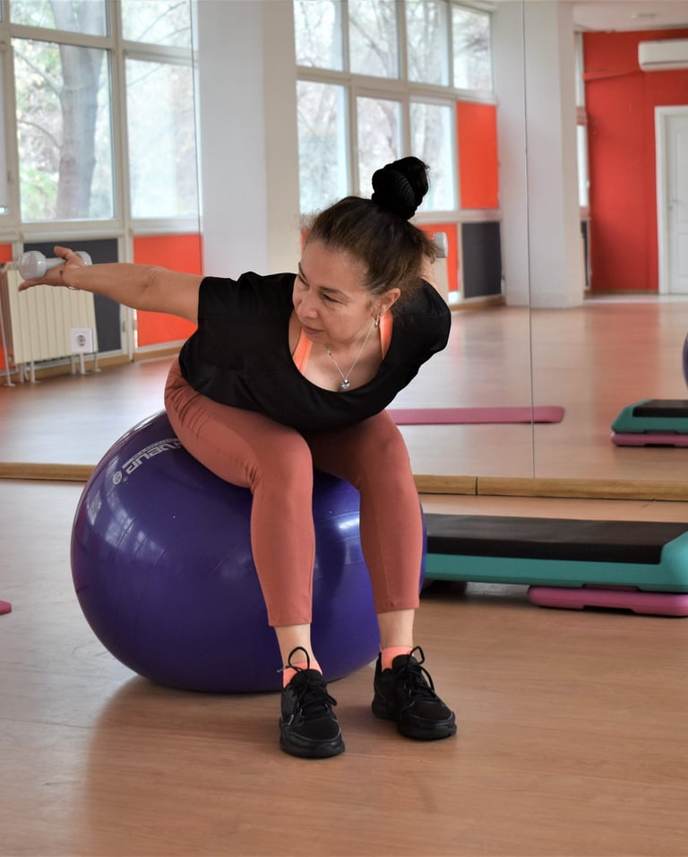 Тренировки с Диди. Пилатес. Степ. Fit Ball. Tae Bo. Кръгова аеробика