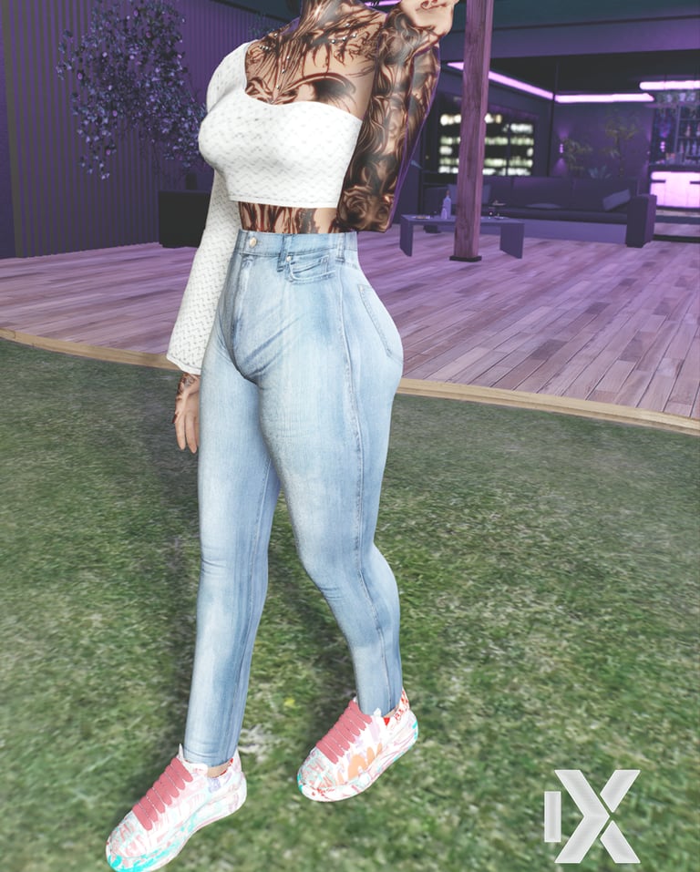 Blue high-rise jeans with a snug bee-waist design