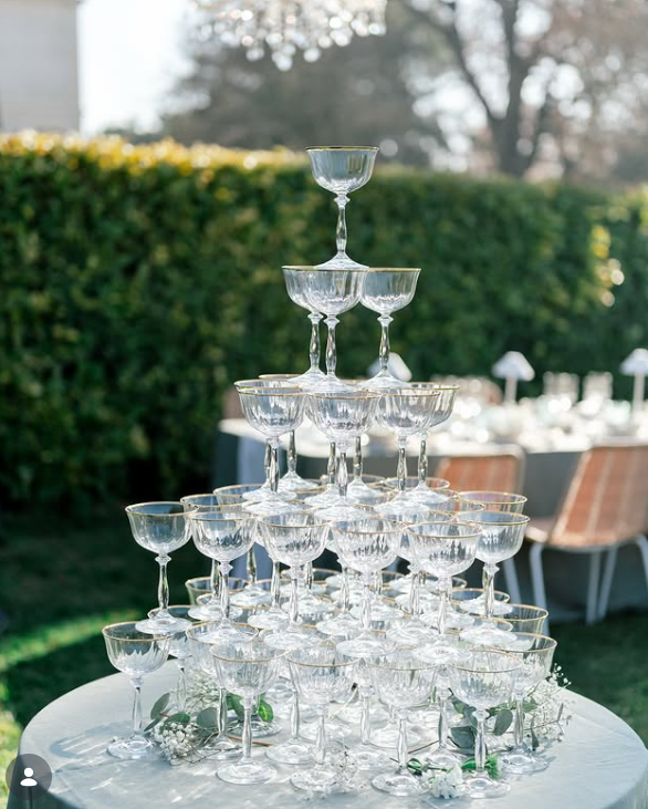 Pyramide de verres