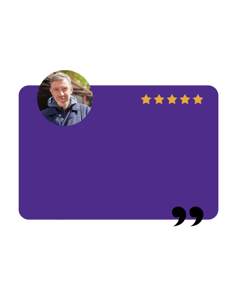 avis client avec une personne à barbe