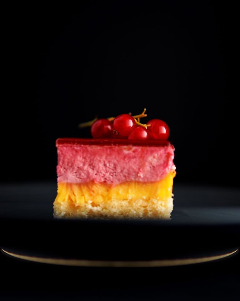 photographie de patisserie aux groseilles-thierry le moel photographe