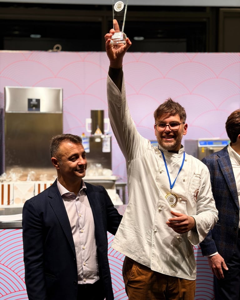 Riccardo Manduca vincitore della categoria Panettone Tradizionale alla Coppa del Mondo del Panettone 2026