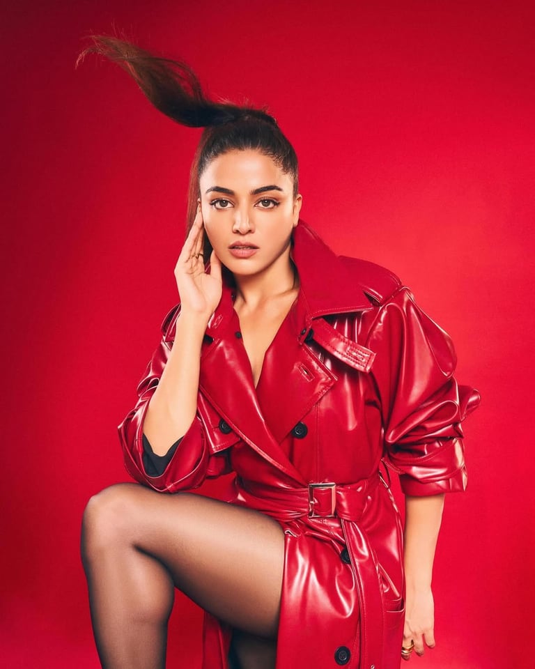 WAMIQA GABBI | THE KABIR COMPANY