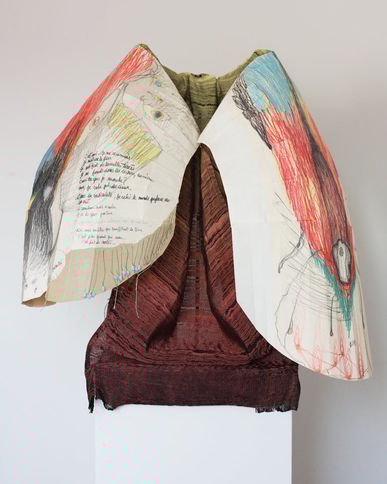 karine-nguyen-van-tham-le feu de l'enfant-soie tissée, teintures végétales, dessin mediumnique