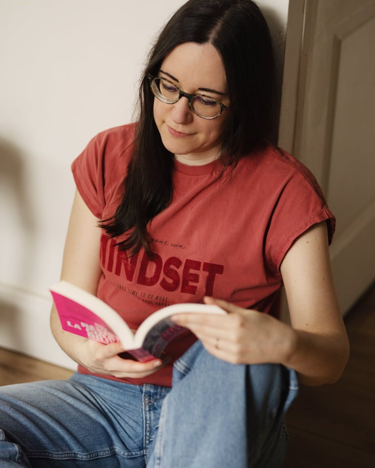 professional coach manef - Marie-Aurélie Nef reading