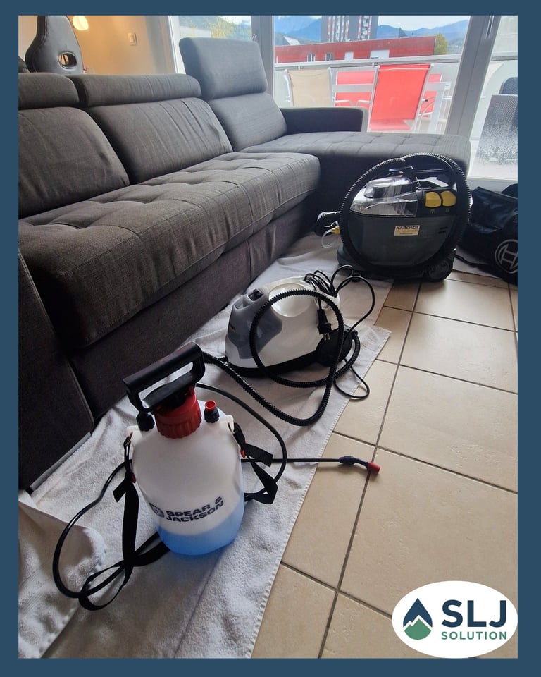 Matériels nettoyage canapé