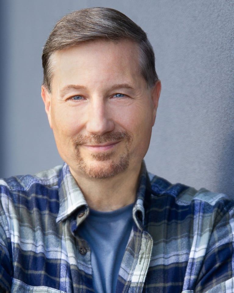 Brett Beoubay - Headshot 4